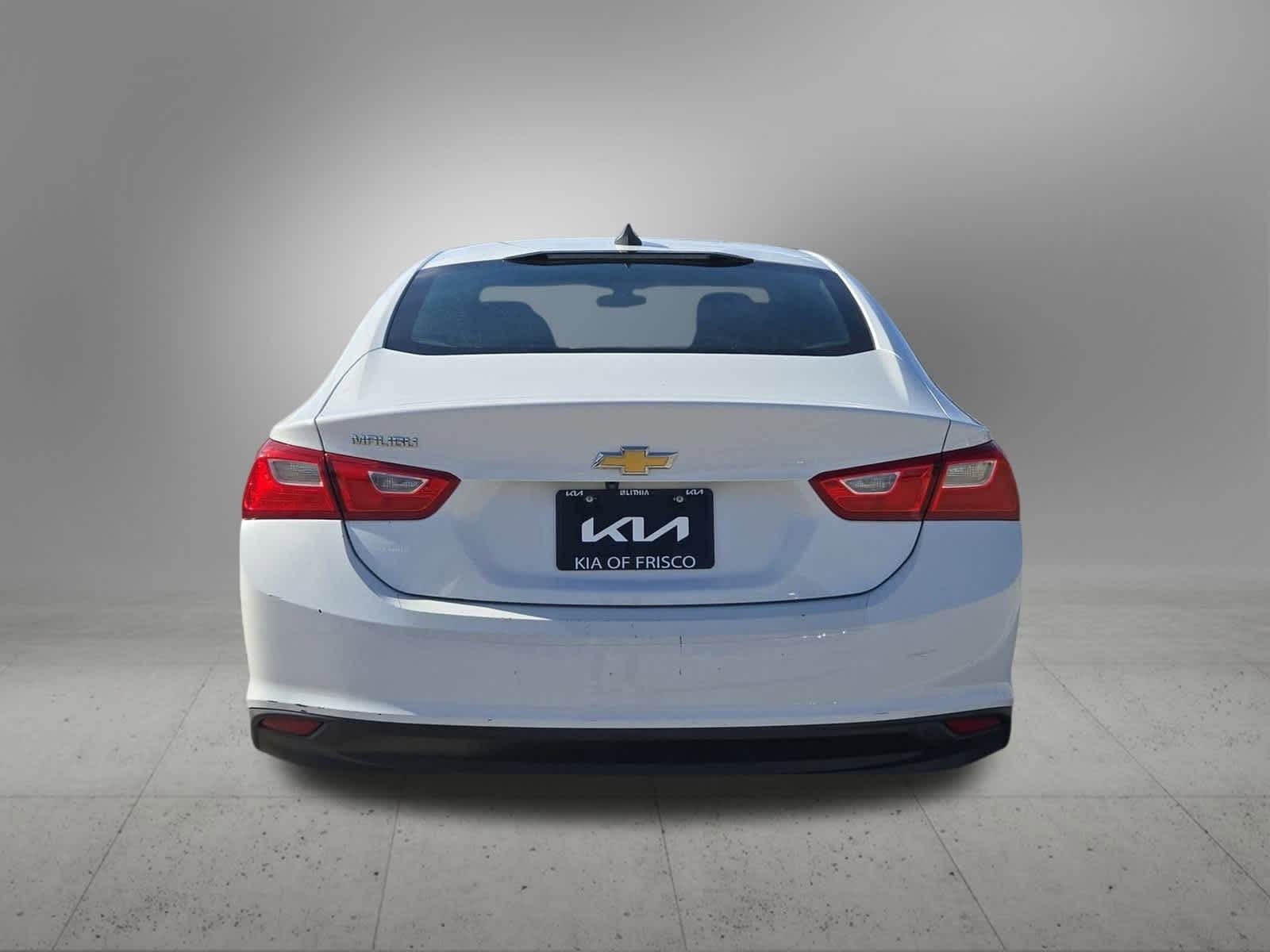 Thumbnail: 2018 Chevrolet Malibu - 5