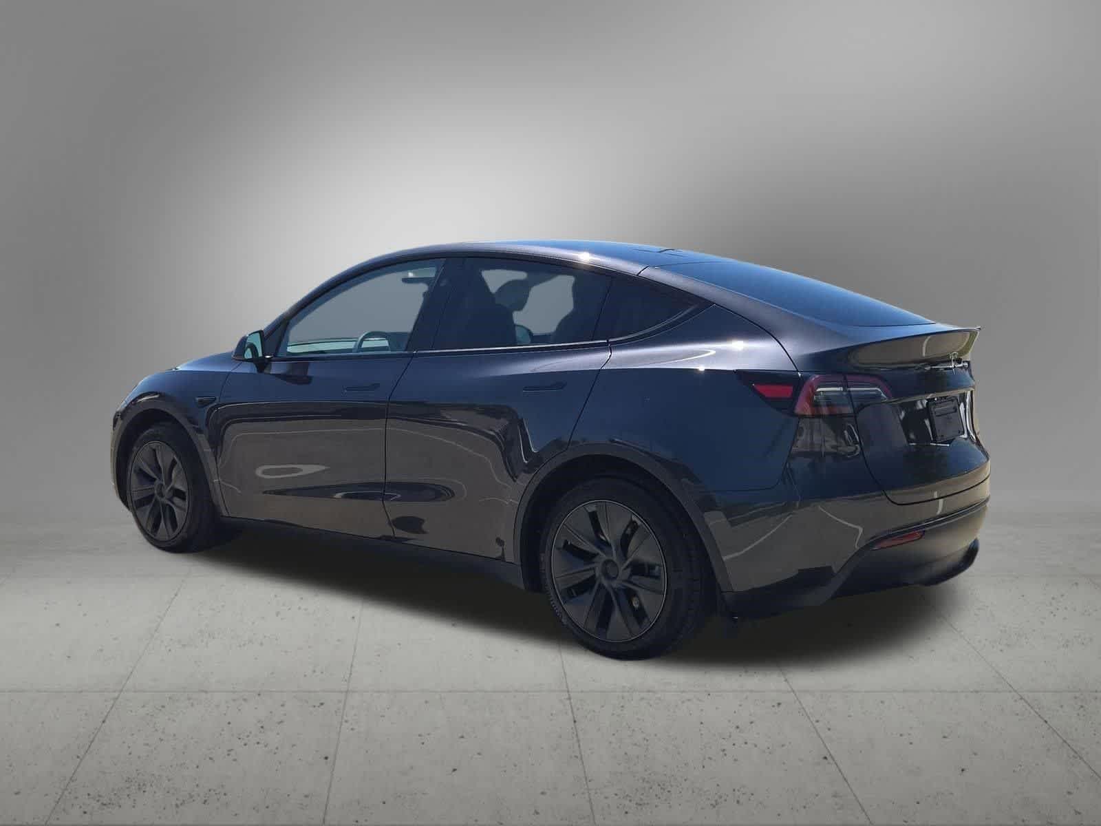 Thumbnail: 2025 Tesla Model Y - 4