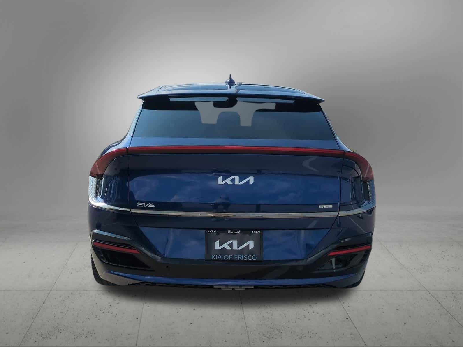 Thumbnail: 2022 Kia EV6 - 5