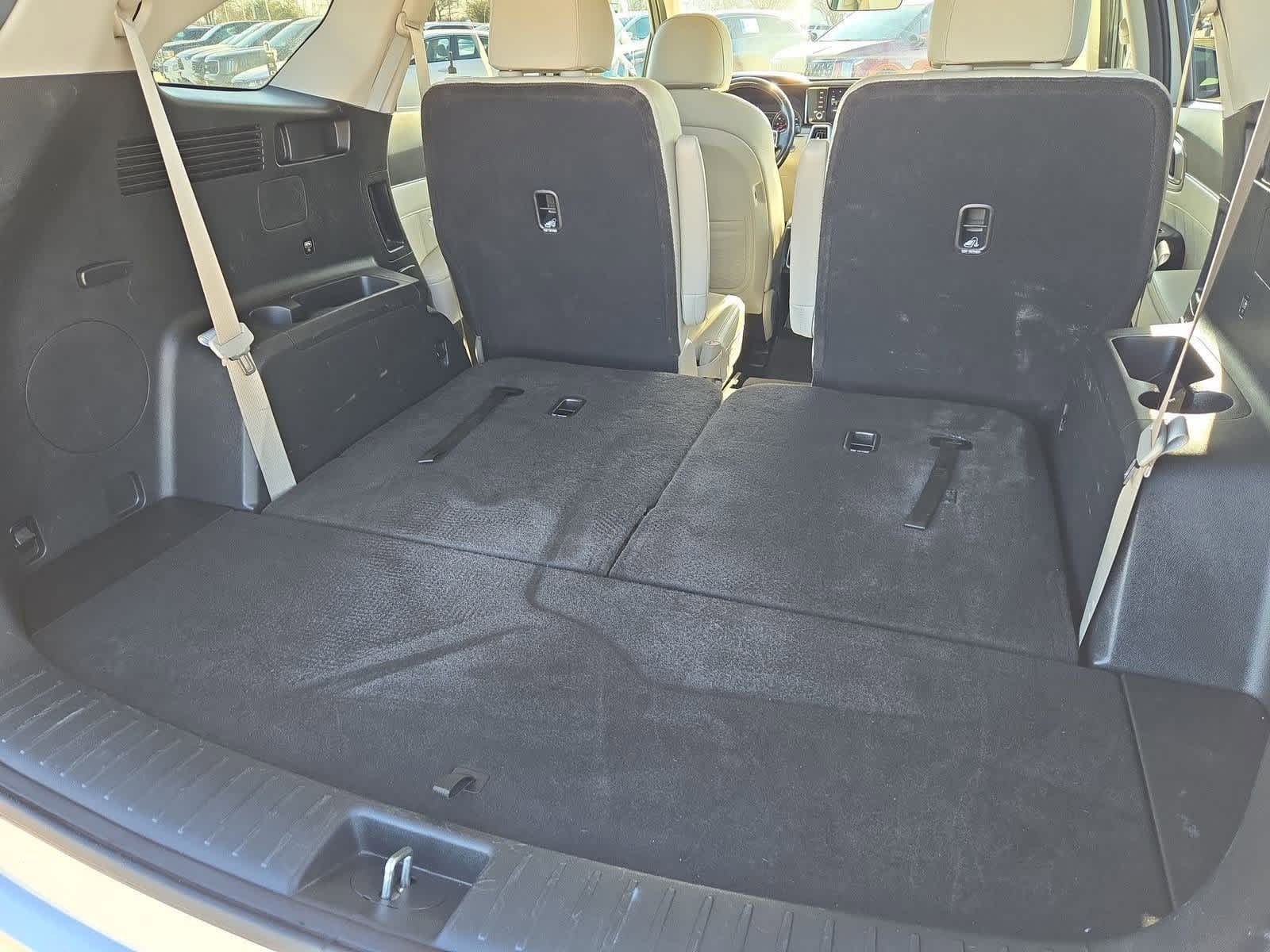 Thumbnail: 2021 Kia Sorento - 32