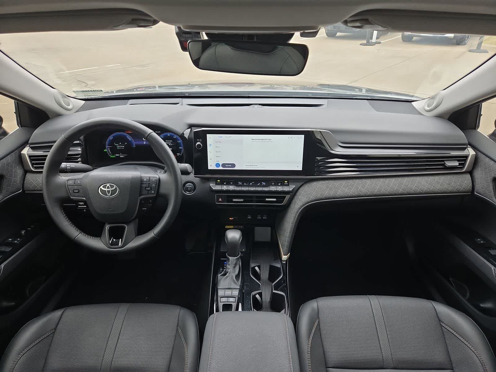 Thumbnail: 2025 Toyota Camry - 13