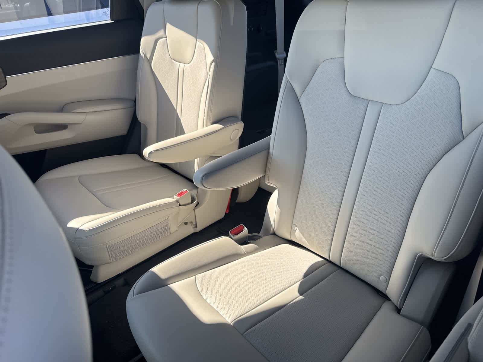 Thumbnail: 2021 Kia Sorento - 6