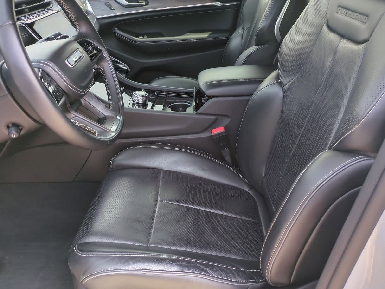 Thumbnail: 2022 Jeep Grand Cherokee - 15
