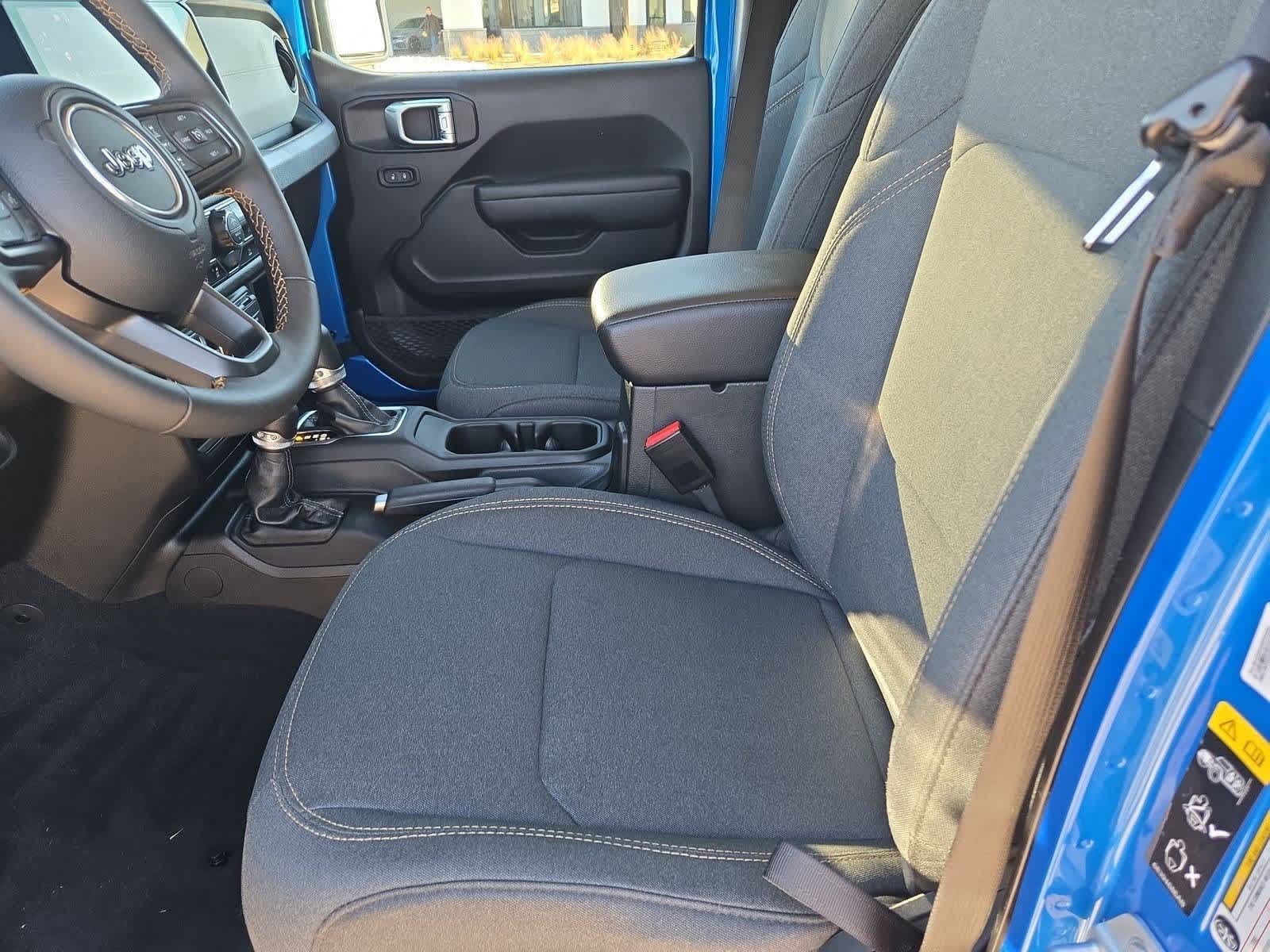 Thumbnail: 2024 Jeep Wrangler - 15