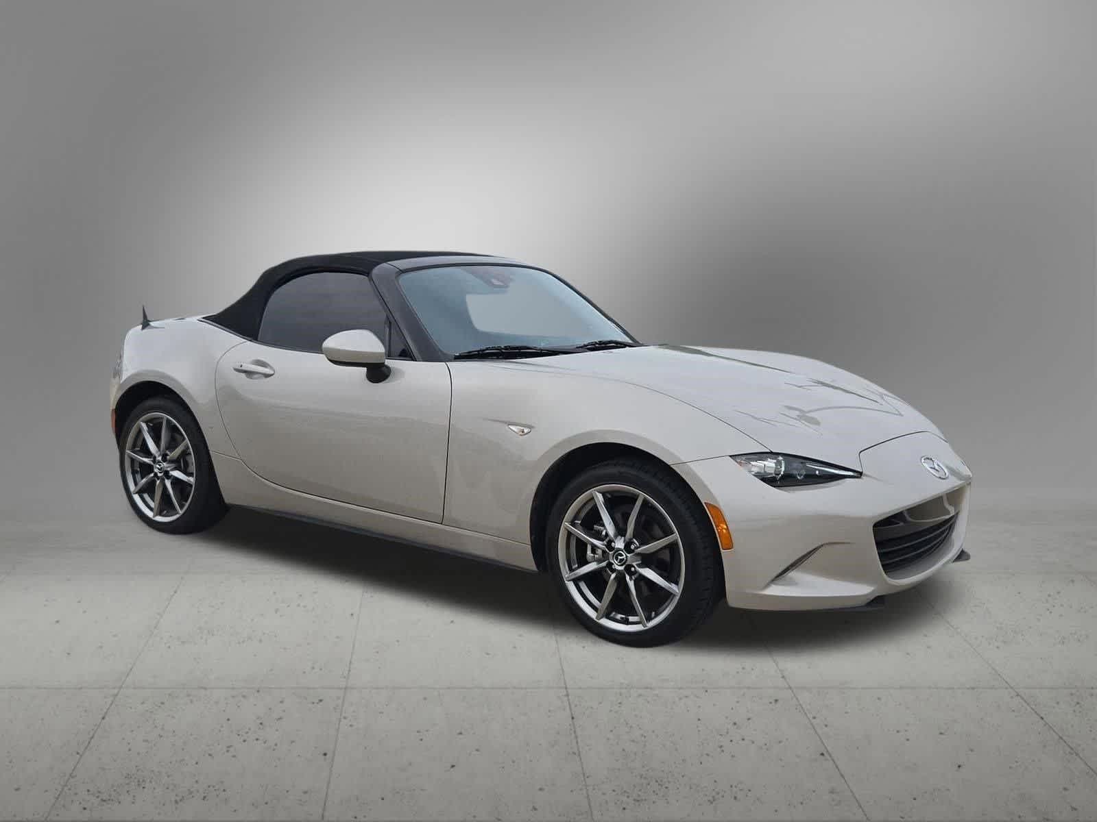 Thumbnail: 2023 Mazda MX-5 Miata - 8