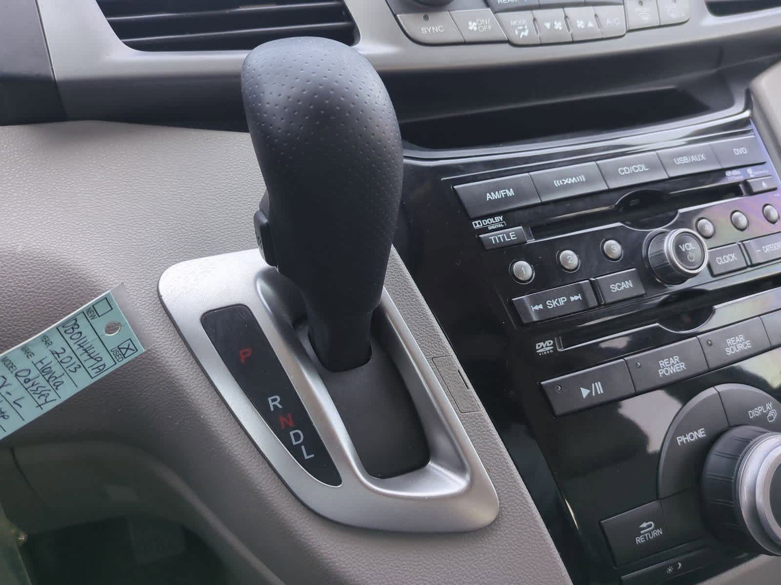 Thumbnail: 2013 Honda Odyssey - 31