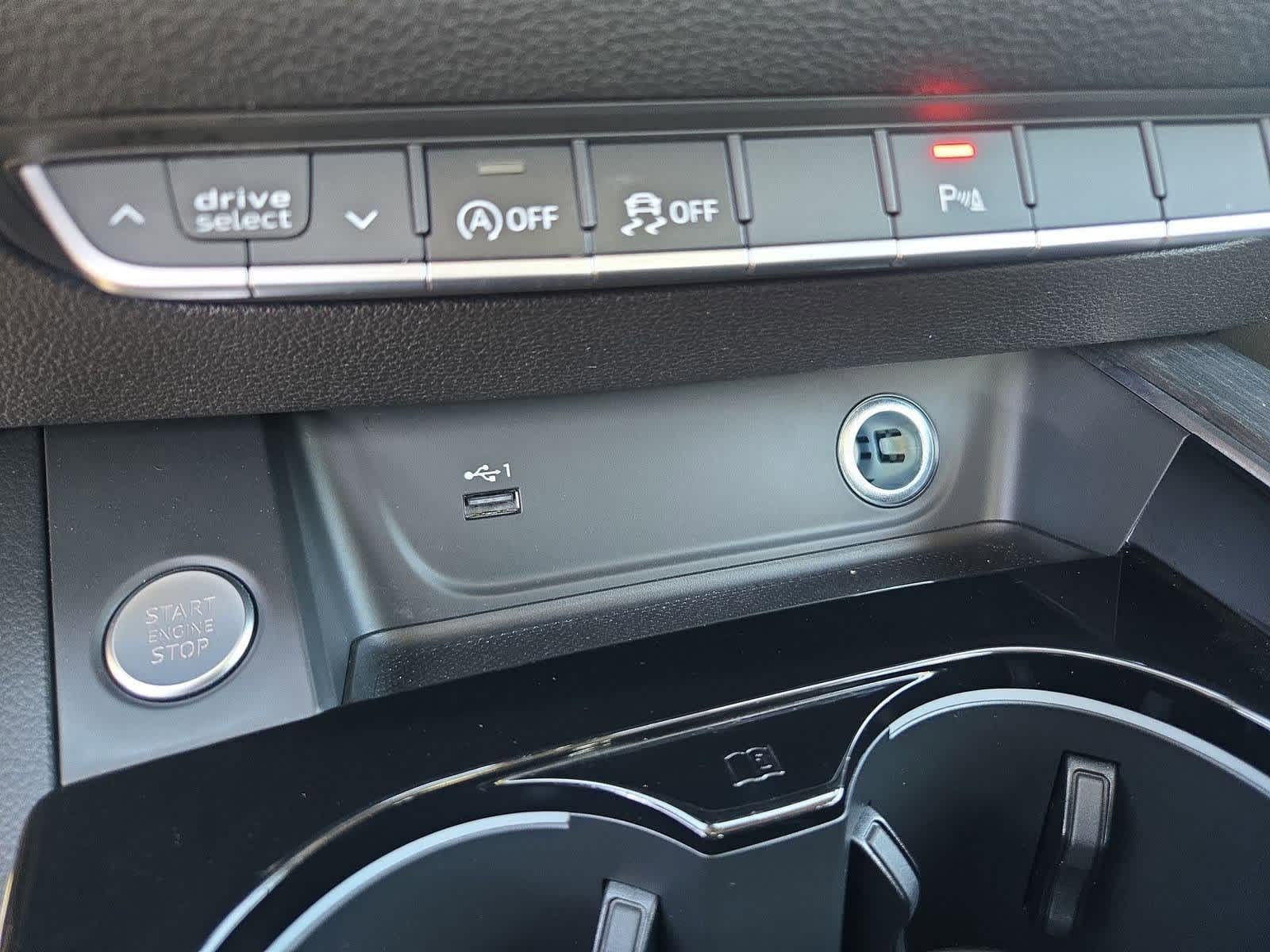 Thumbnail: 2021 Audi A4 - 30