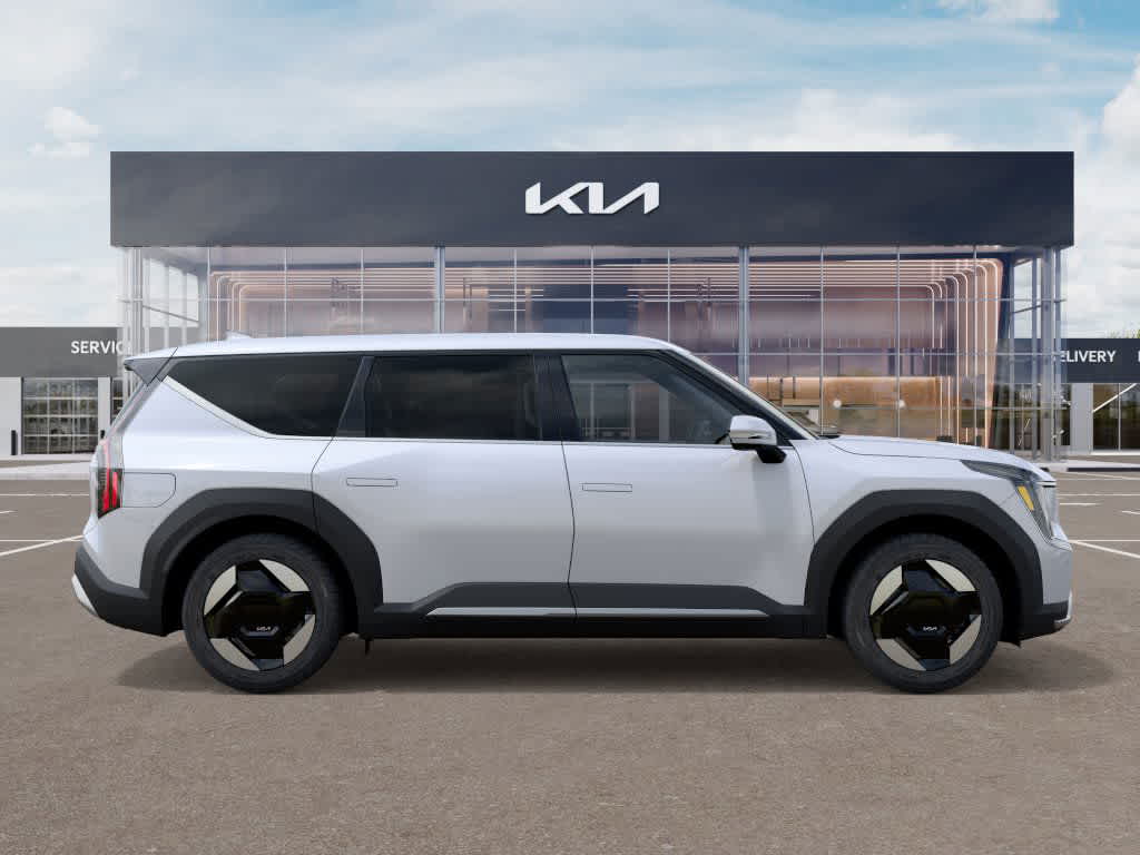 Thumbnail: 2026 Kia EV9 - 7