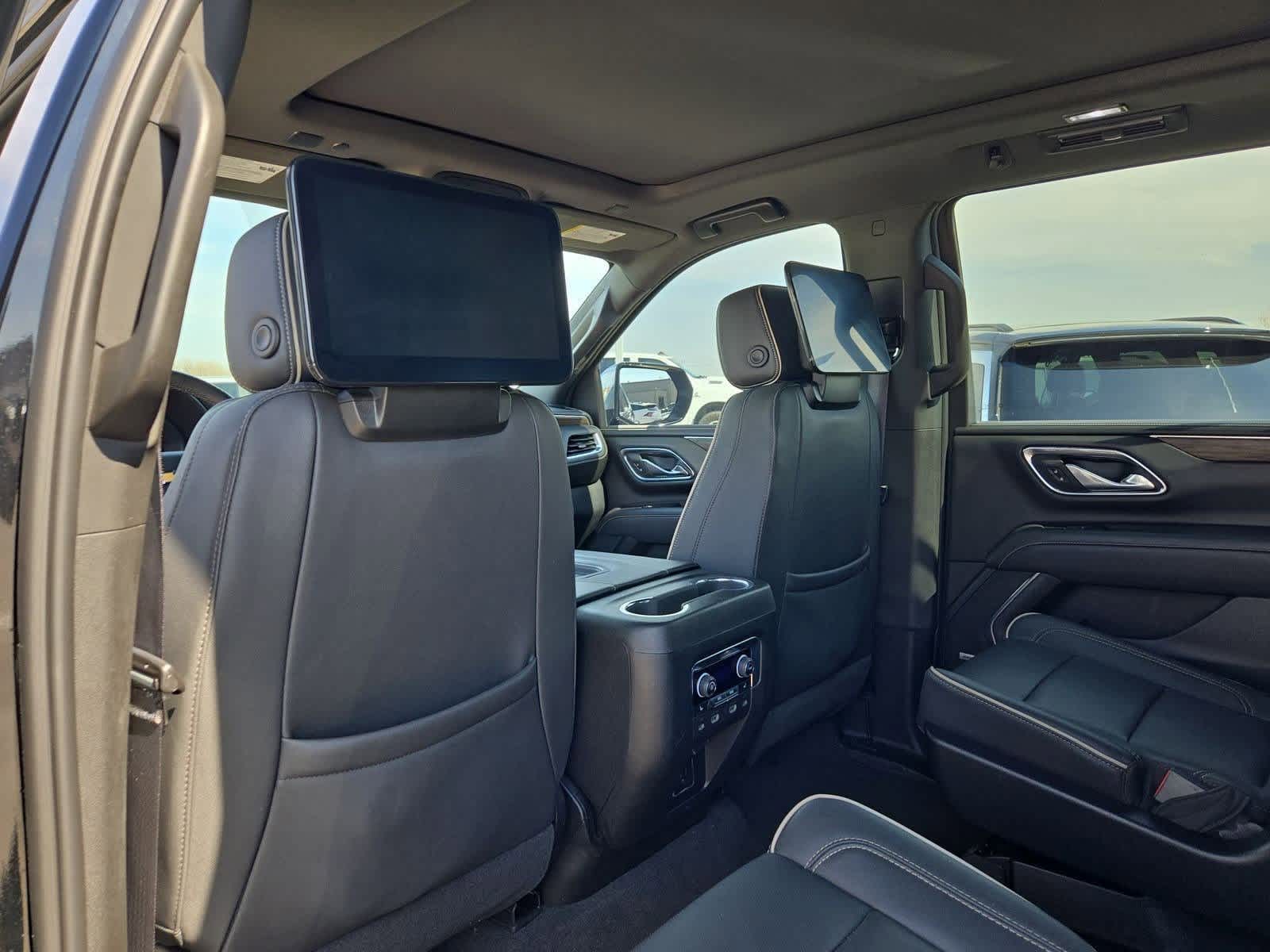 Thumbnail: 2023 Chevrolet Tahoe - 16