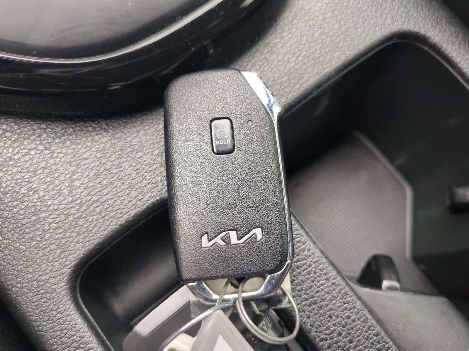 Thumbnail: 2022 Kia Forte - 39