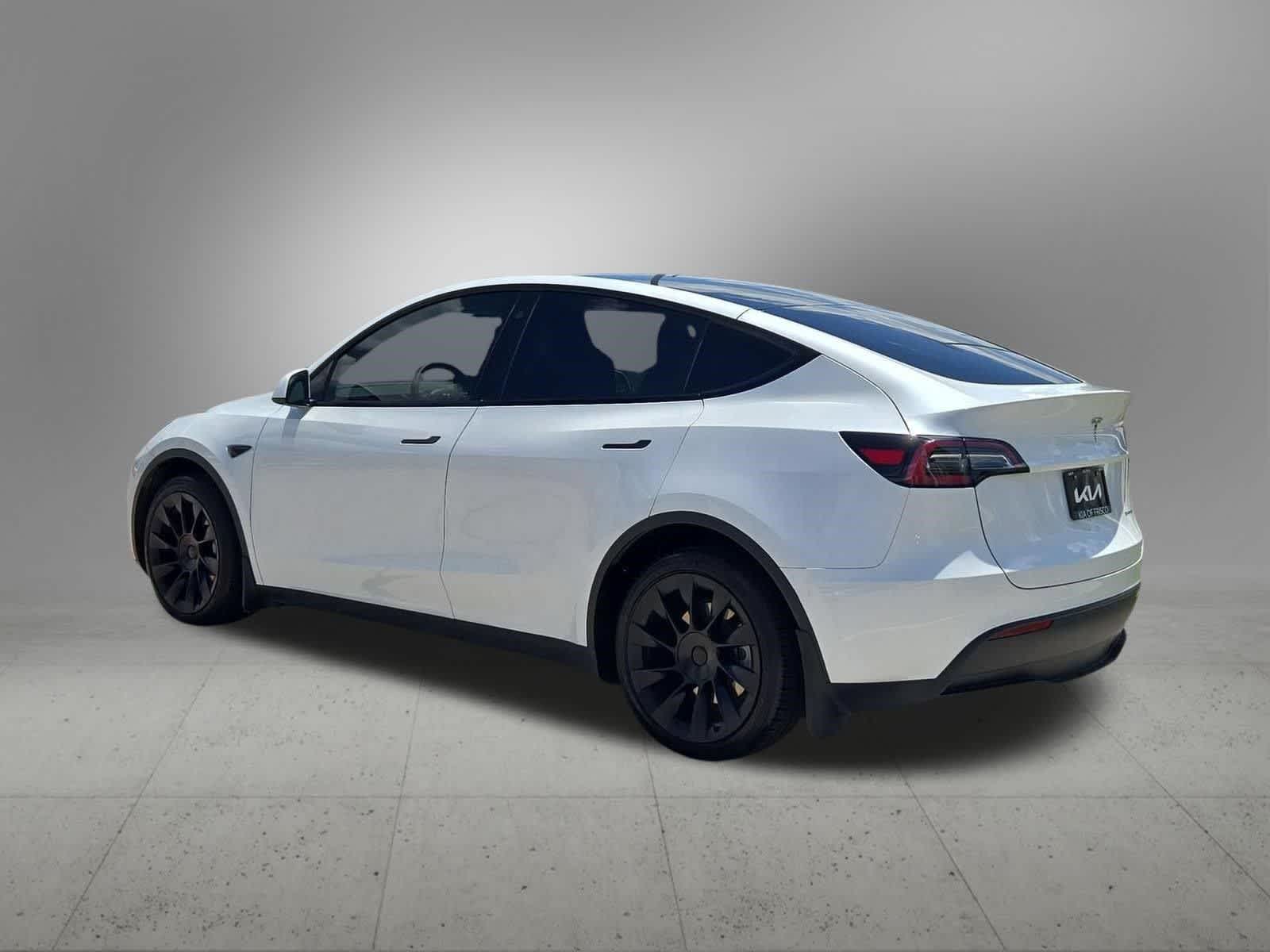 Thumbnail: 2023 Tesla Model Y - 3