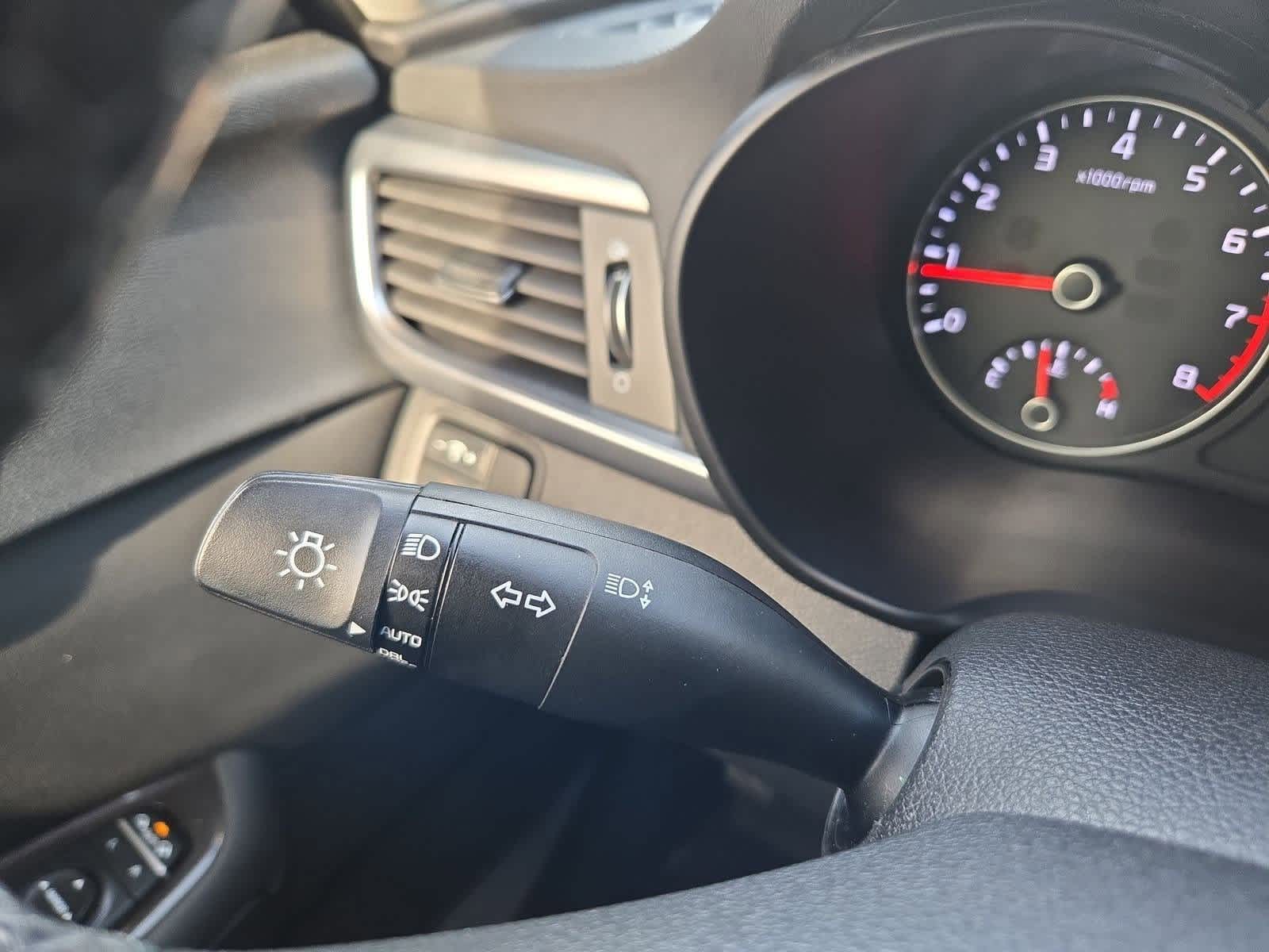 Thumbnail: 2016 Kia Optima - 27