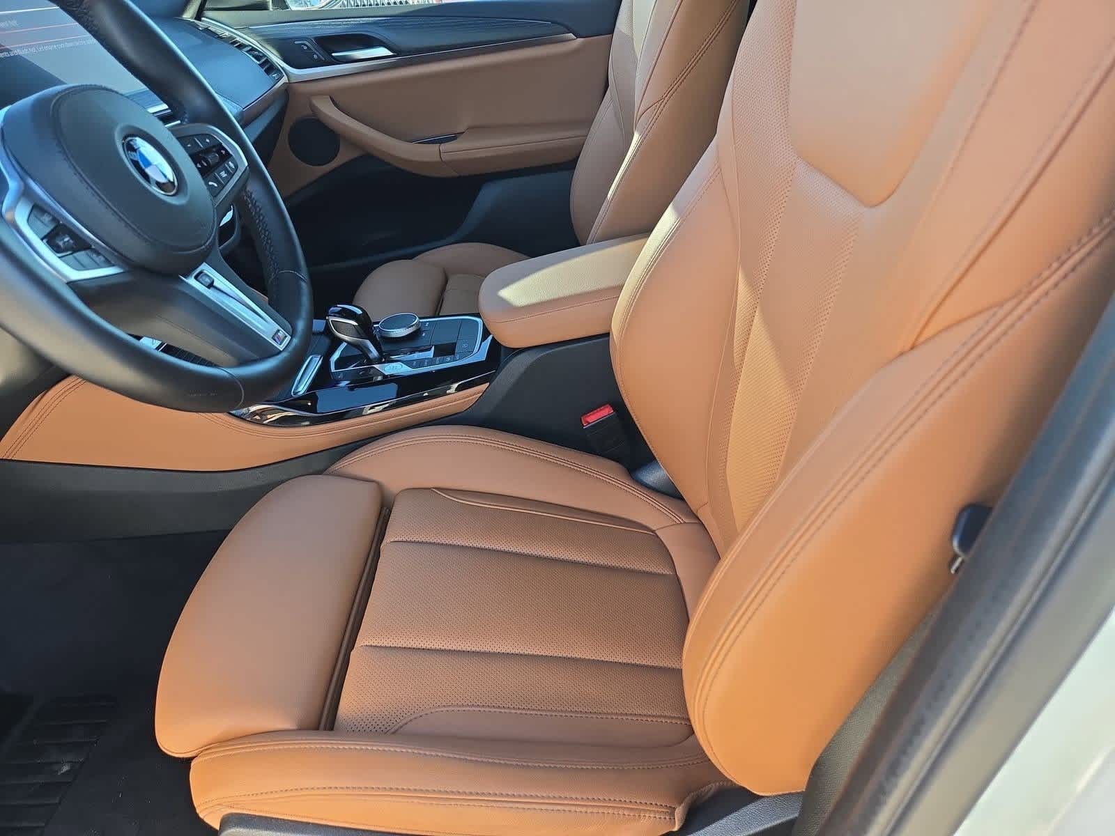 Thumbnail: 2023 BMW X4 - 15