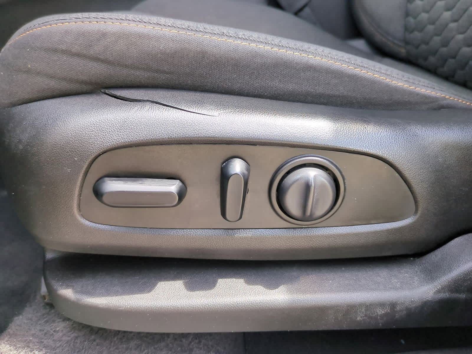 Thumbnail: 2021 Chevrolet Equinox - 15