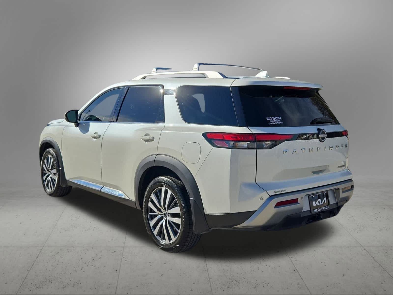 Thumbnail: 2022 Nissan Pathfinder - 4
