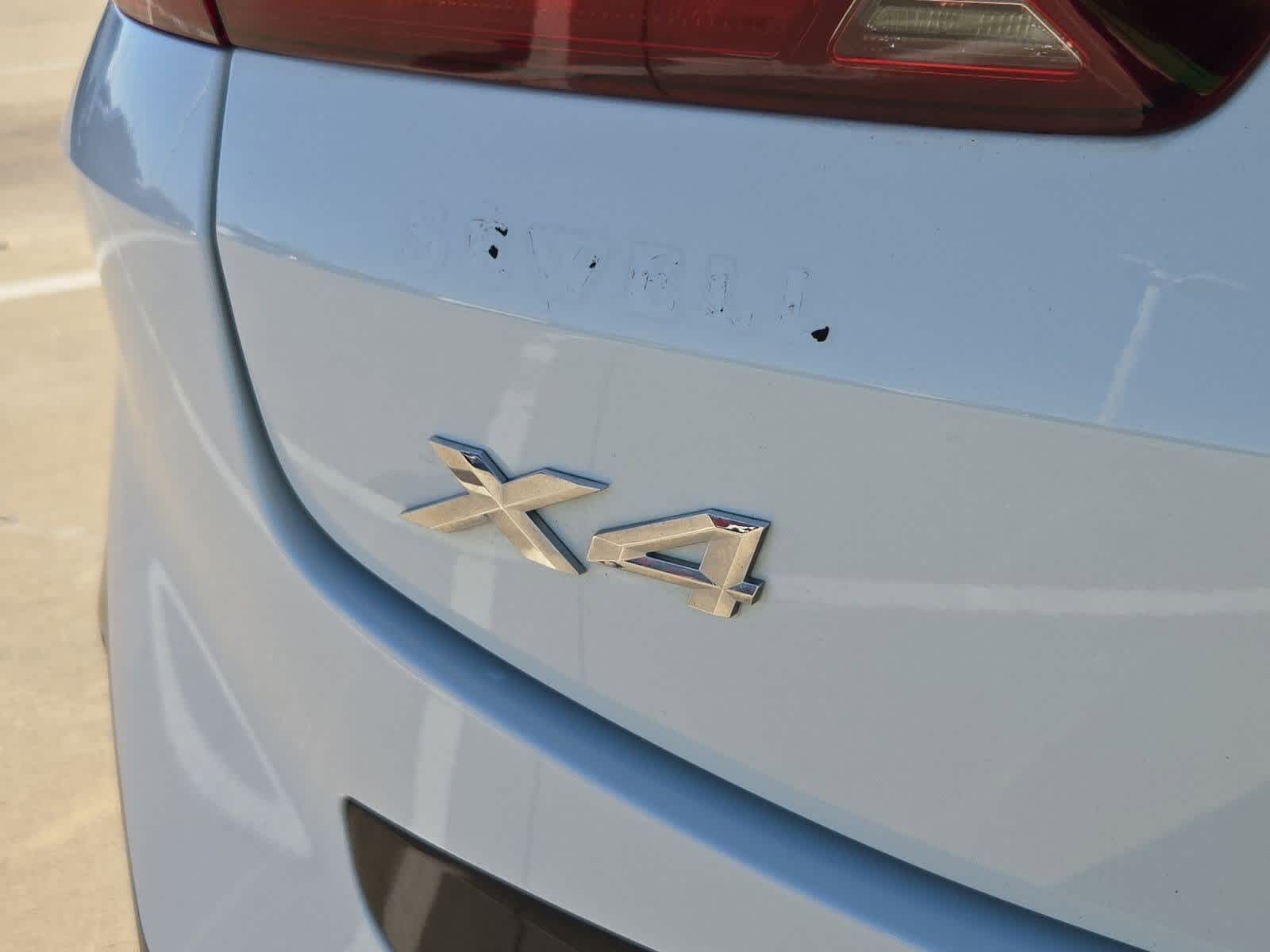 Thumbnail: 2023 BMW X4 - 11