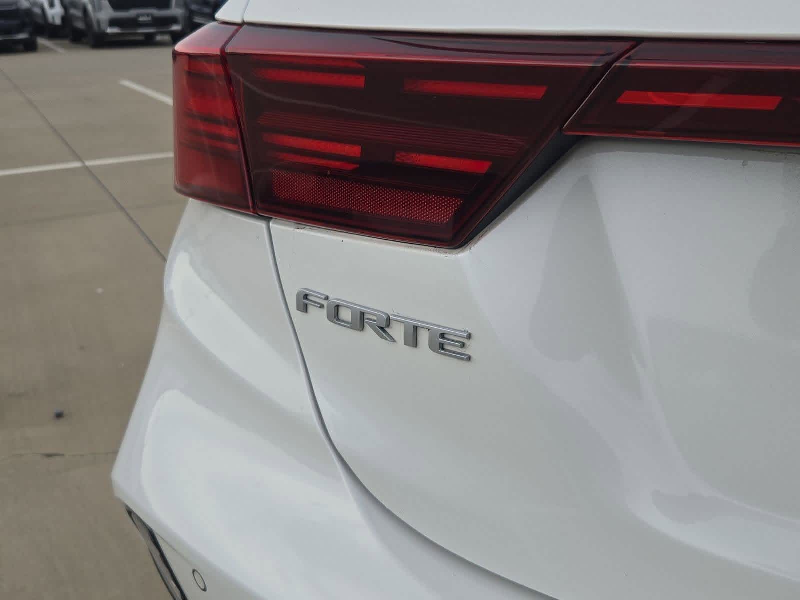 Thumbnail: 2023 Kia Forte - 11