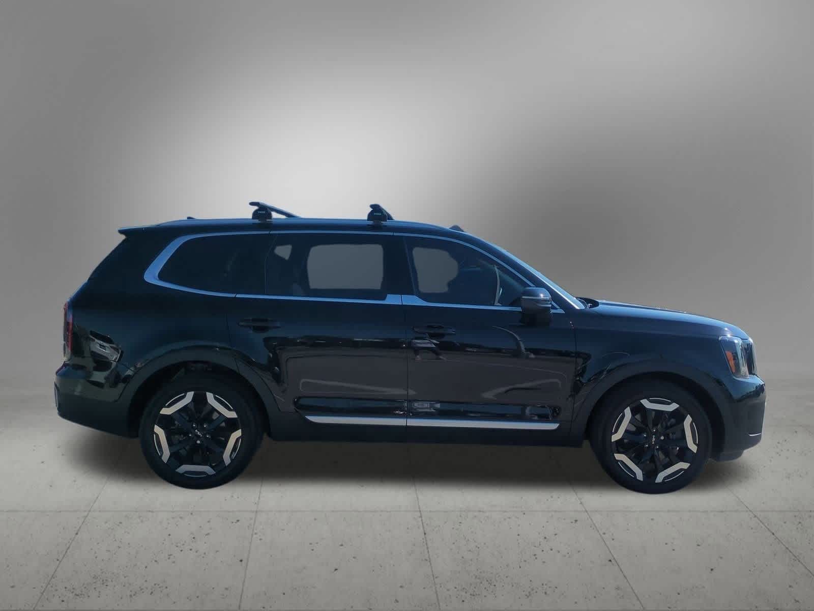 Thumbnail: 2023 Kia Telluride - 7