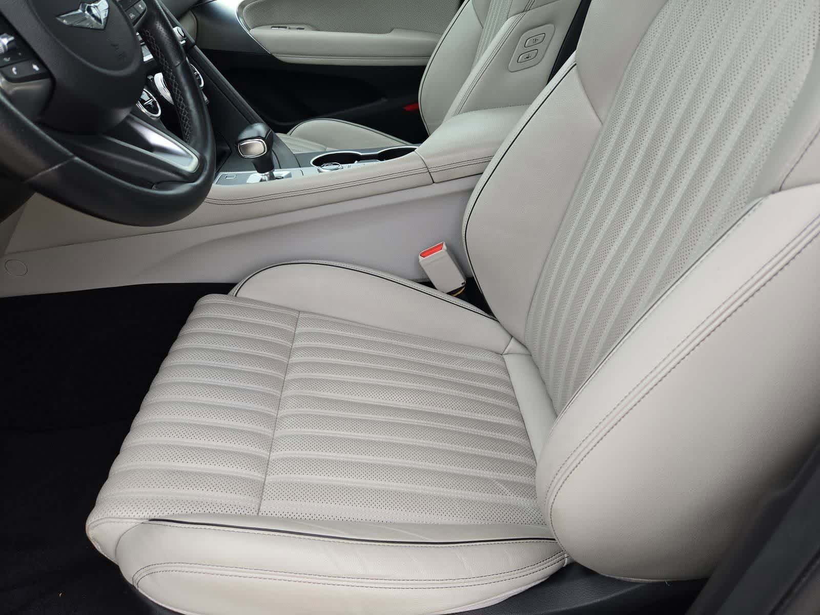 Thumbnail: 2023 Genesis G70 - 14