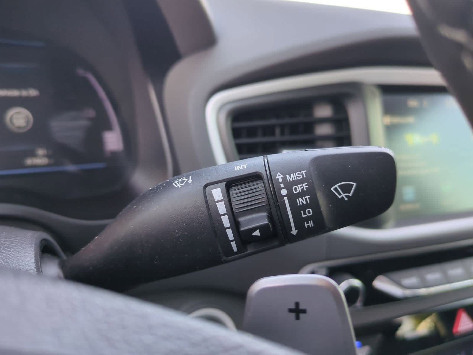 Thumbnail: 2019 Hyundai Ioniq - 26