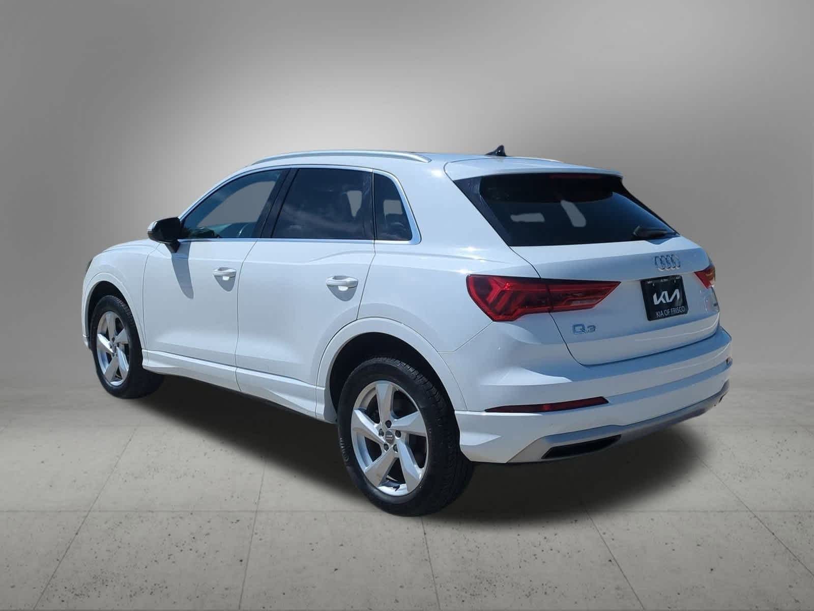 2020 Audi Q3 Premium photo 4