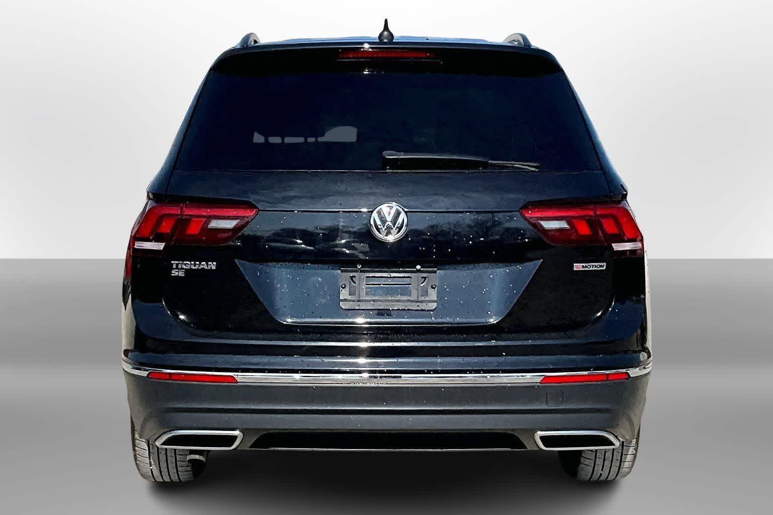 Thumbnail: 2021 Volkswagen Tiguan - 4