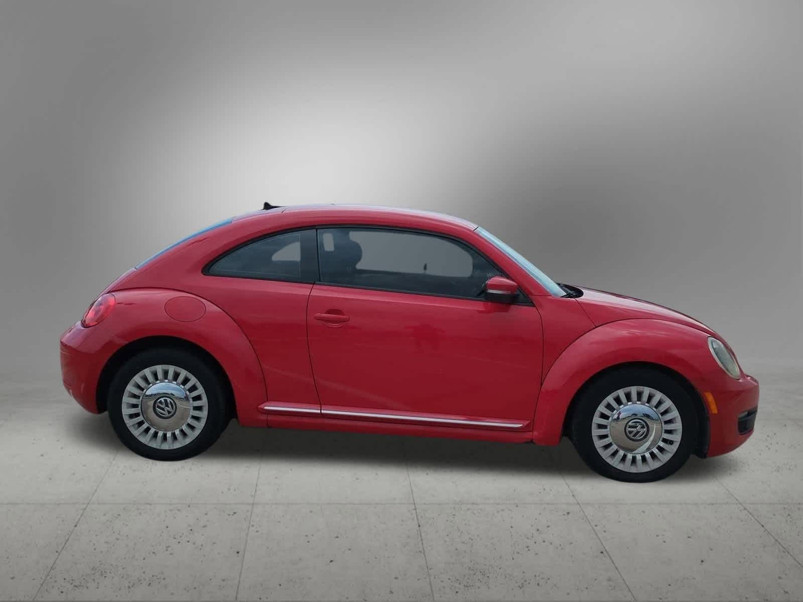 Thumbnail: 2014 Volkswagen Beetle - 7
