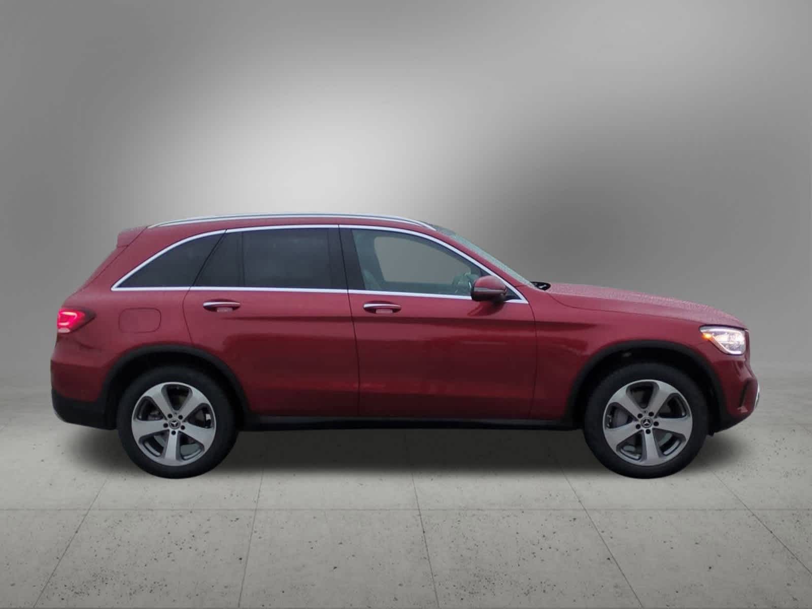 2021 Mercedes-Benz GLC 300 7