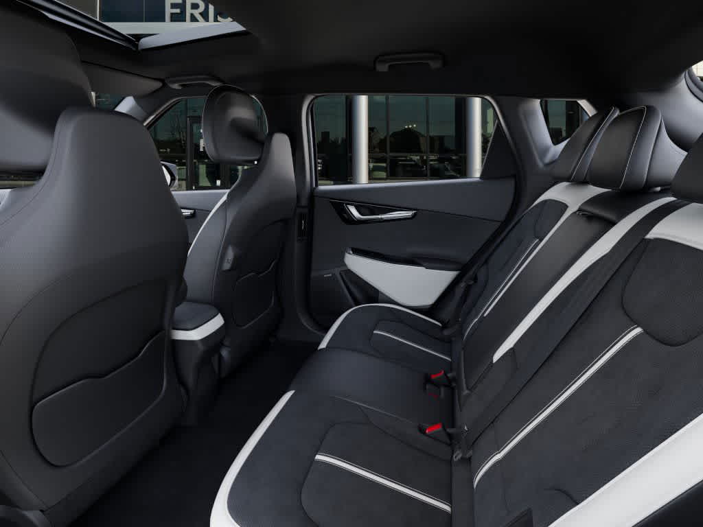 Thumbnail: 2025 Kia EV6 - 18