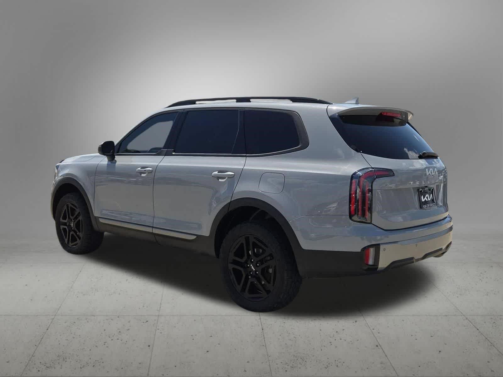 Thumbnail: 2023 Kia Telluride - 3