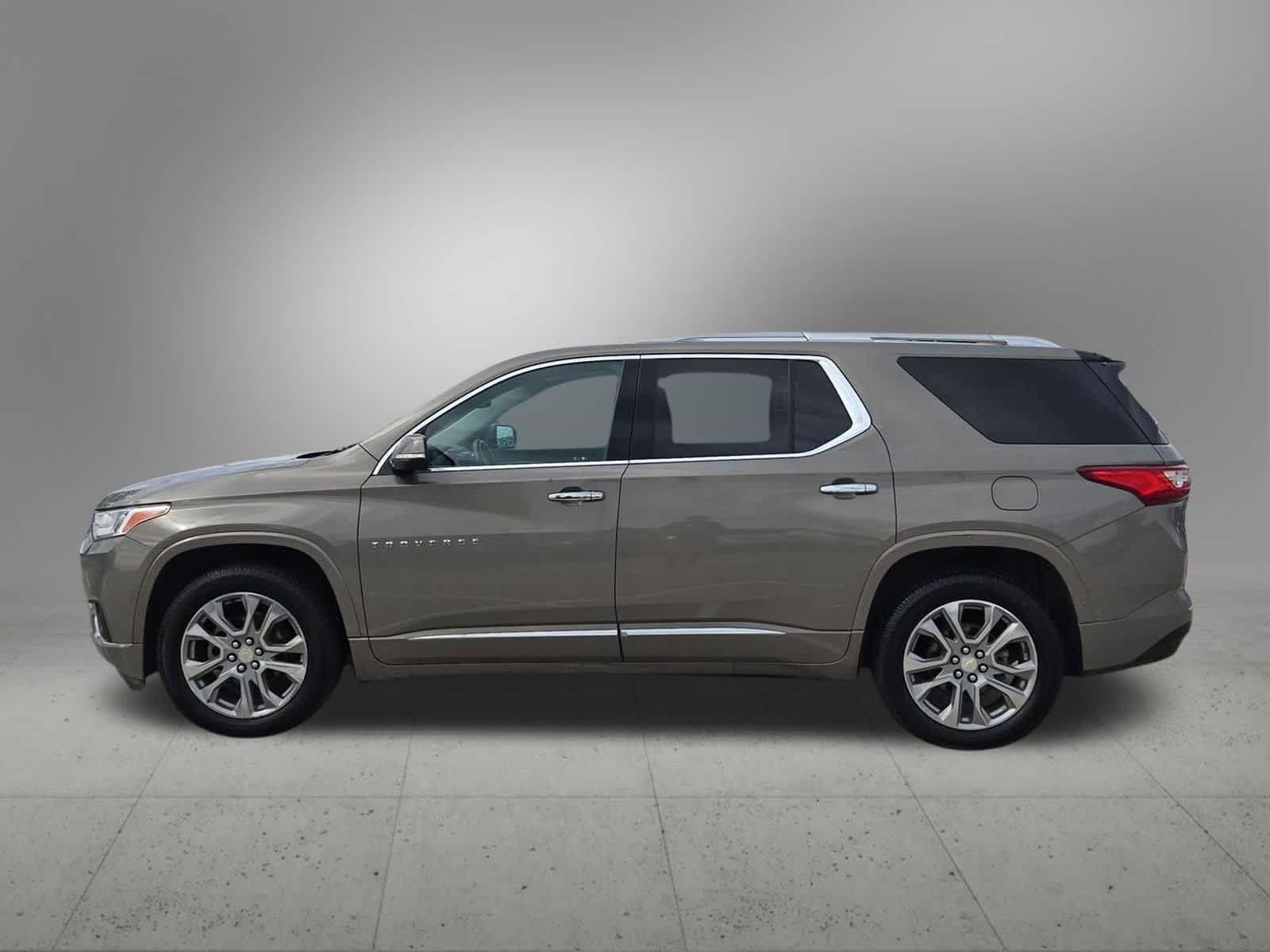 Thumbnail: 2018 Chevrolet Traverse - 3