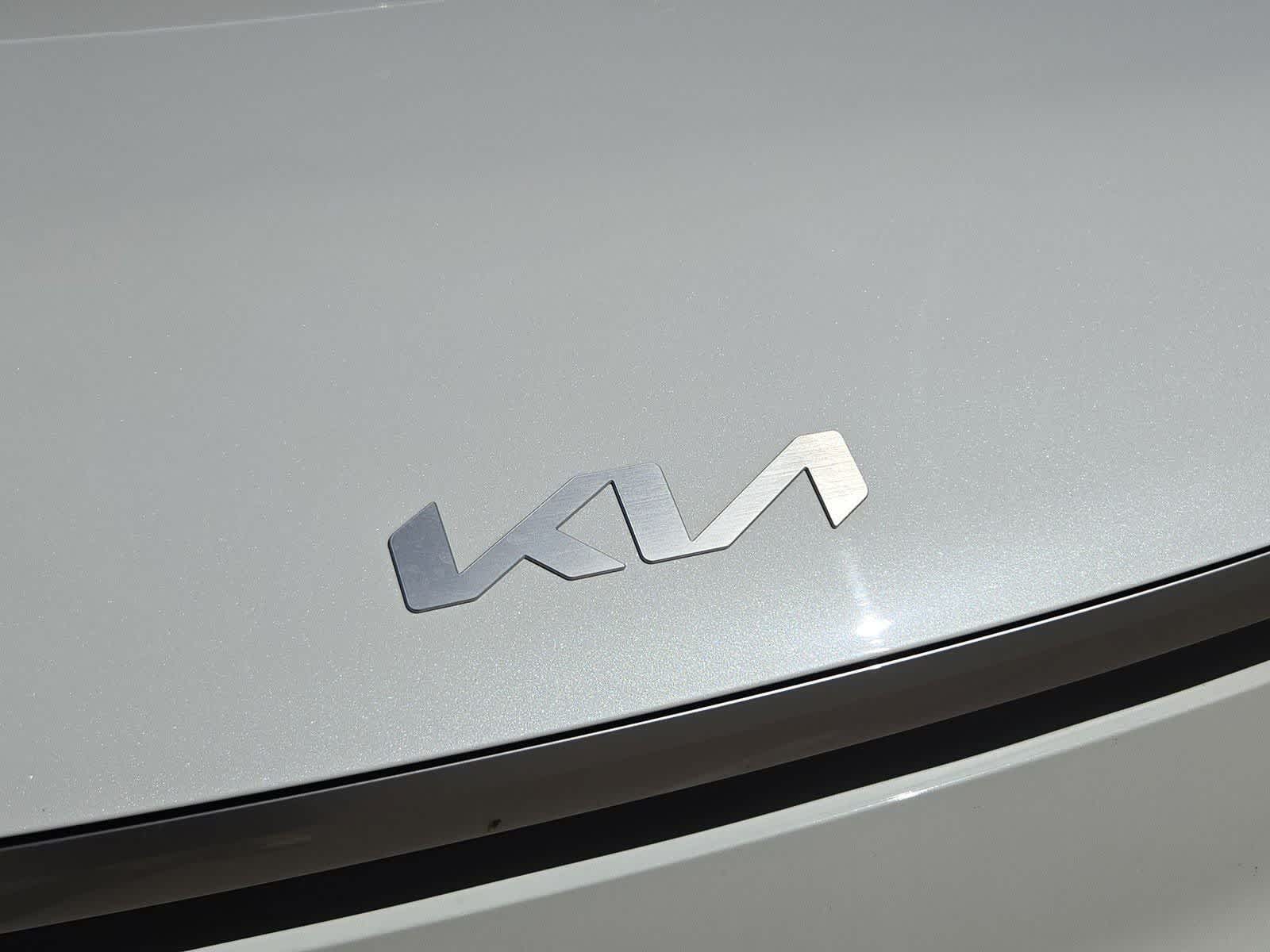 Thumbnail: 2024 Kia EV9 - 11