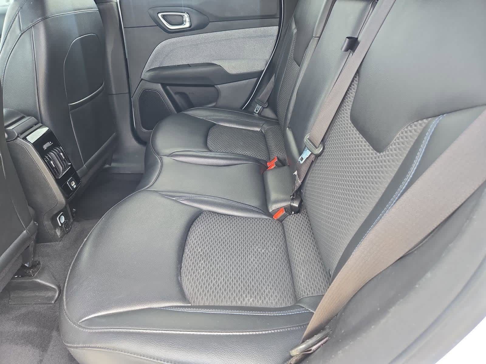 Thumbnail: 2023 Jeep Compass - 19