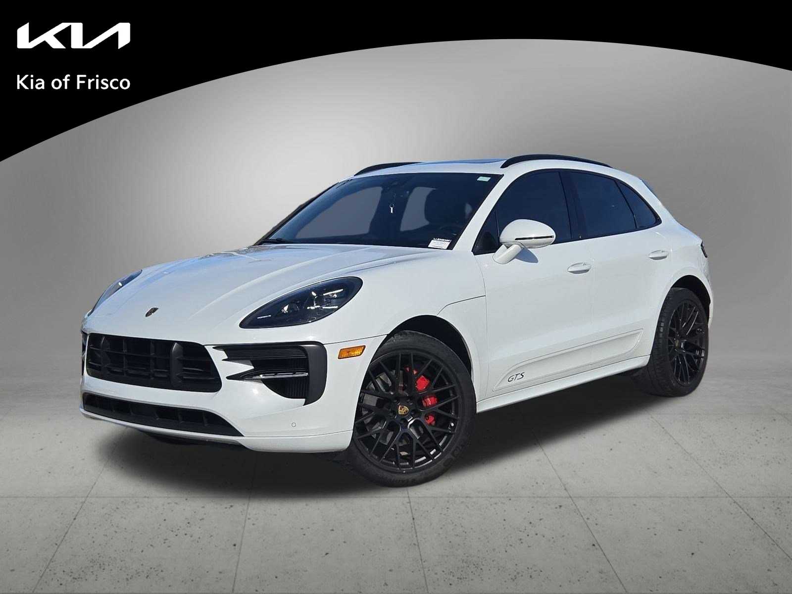 2020 Porsche Macan GTS's photo