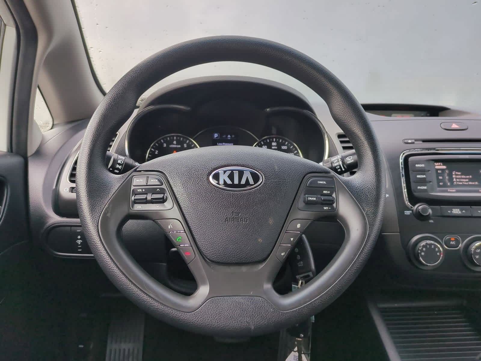 Thumbnail: 2017 Kia Forte - 21