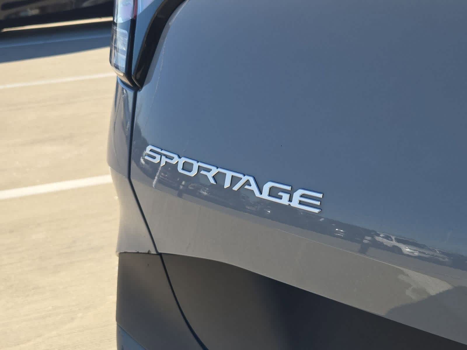 Thumbnail: 2023 Kia Sportage - 11