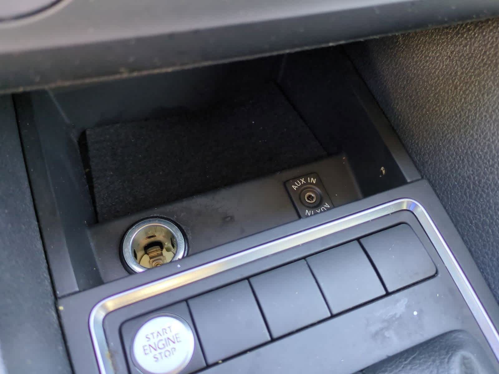 Thumbnail: 2015 Volkswagen Jetta - 29