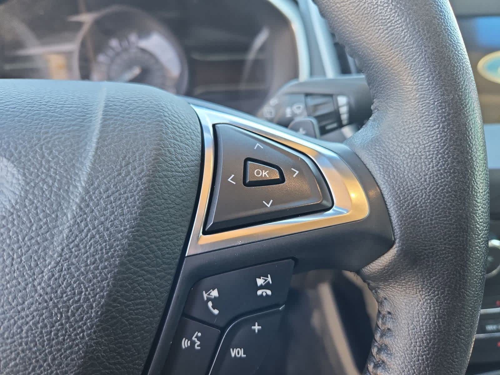 Thumbnail: 2018 Ford Edge - 23