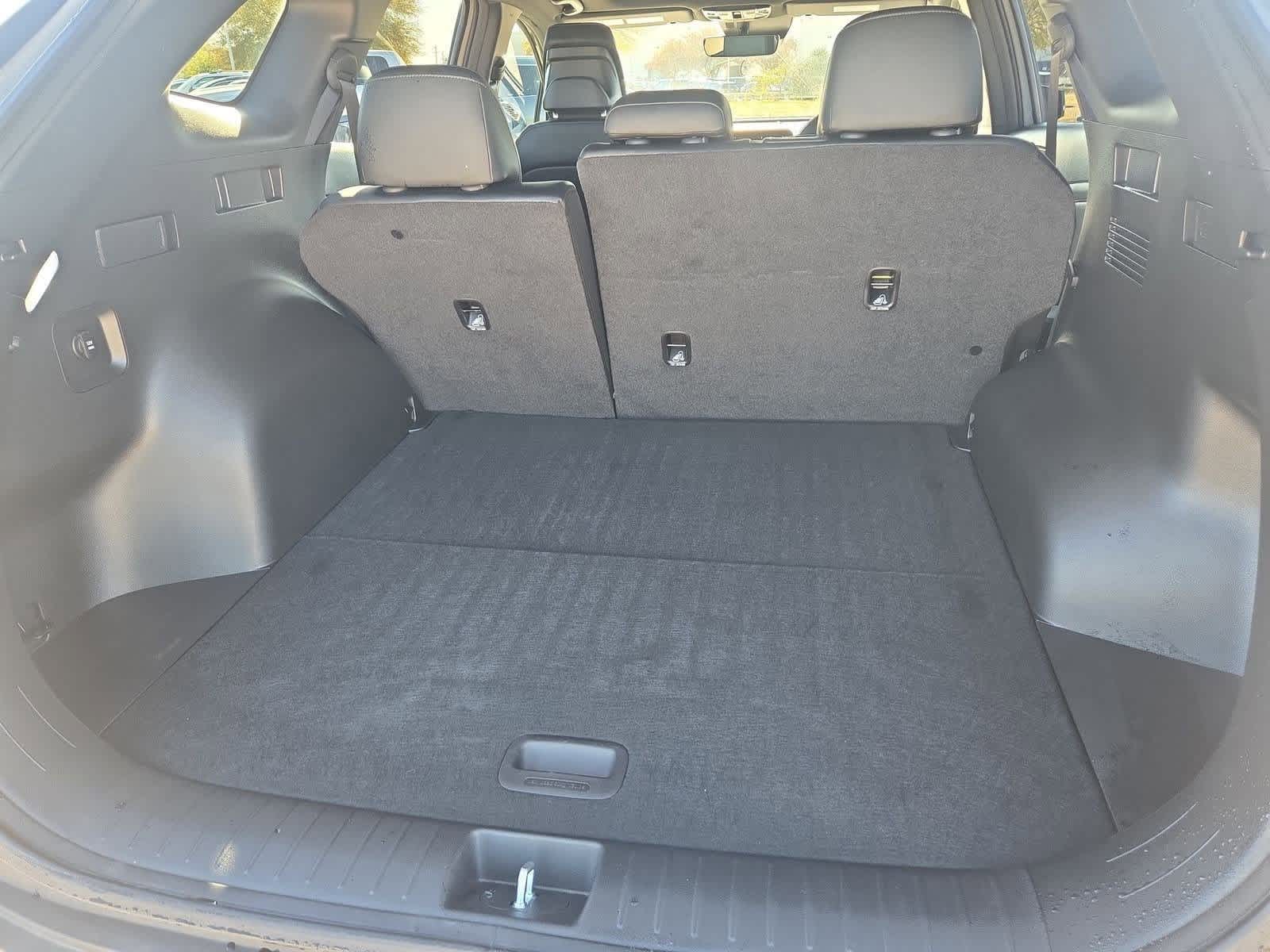 Thumbnail: 2023 Kia Sportage - 34