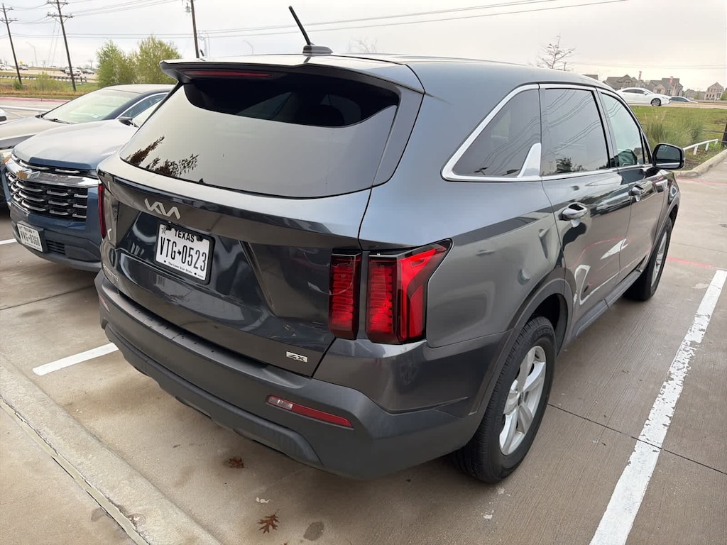 Certified 2023 Kia Sorento LX SUV