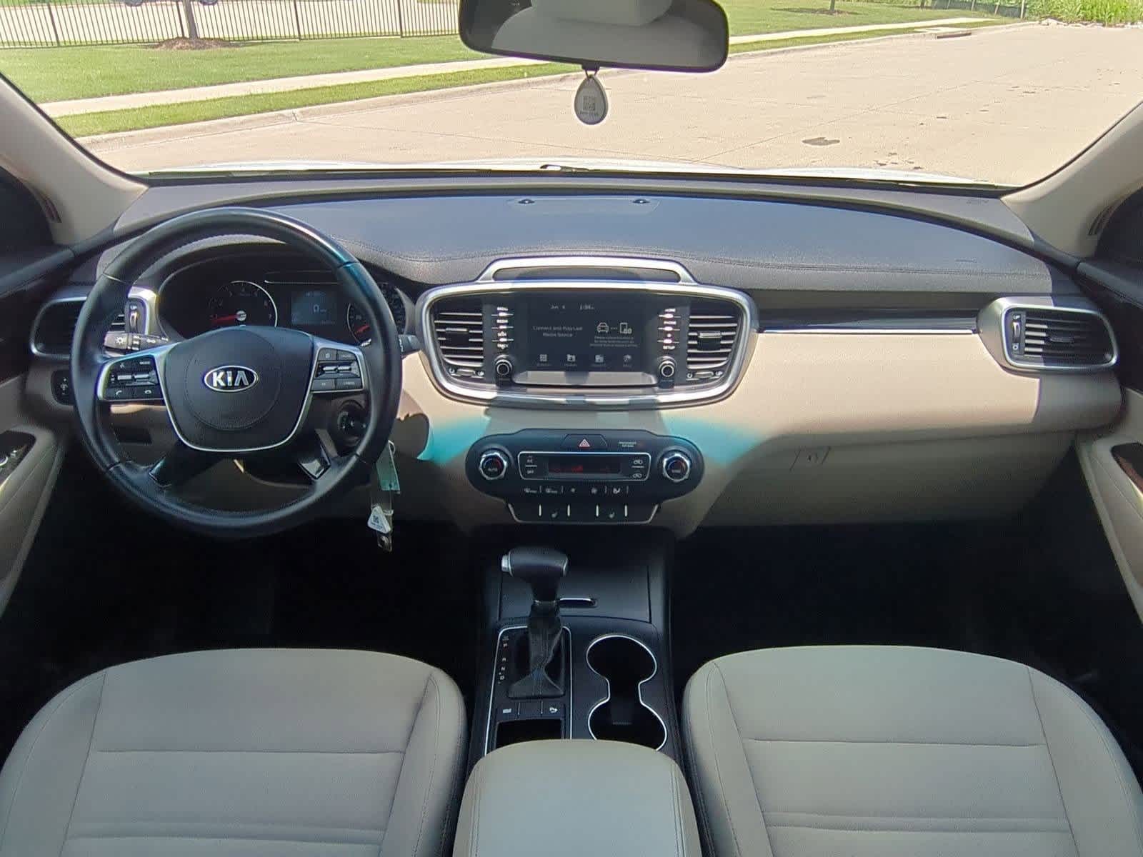 2020 Kia Sorento LX 14