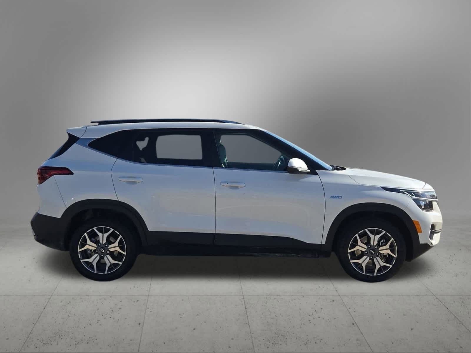 Thumbnail: 2021 Kia Seltos - 7