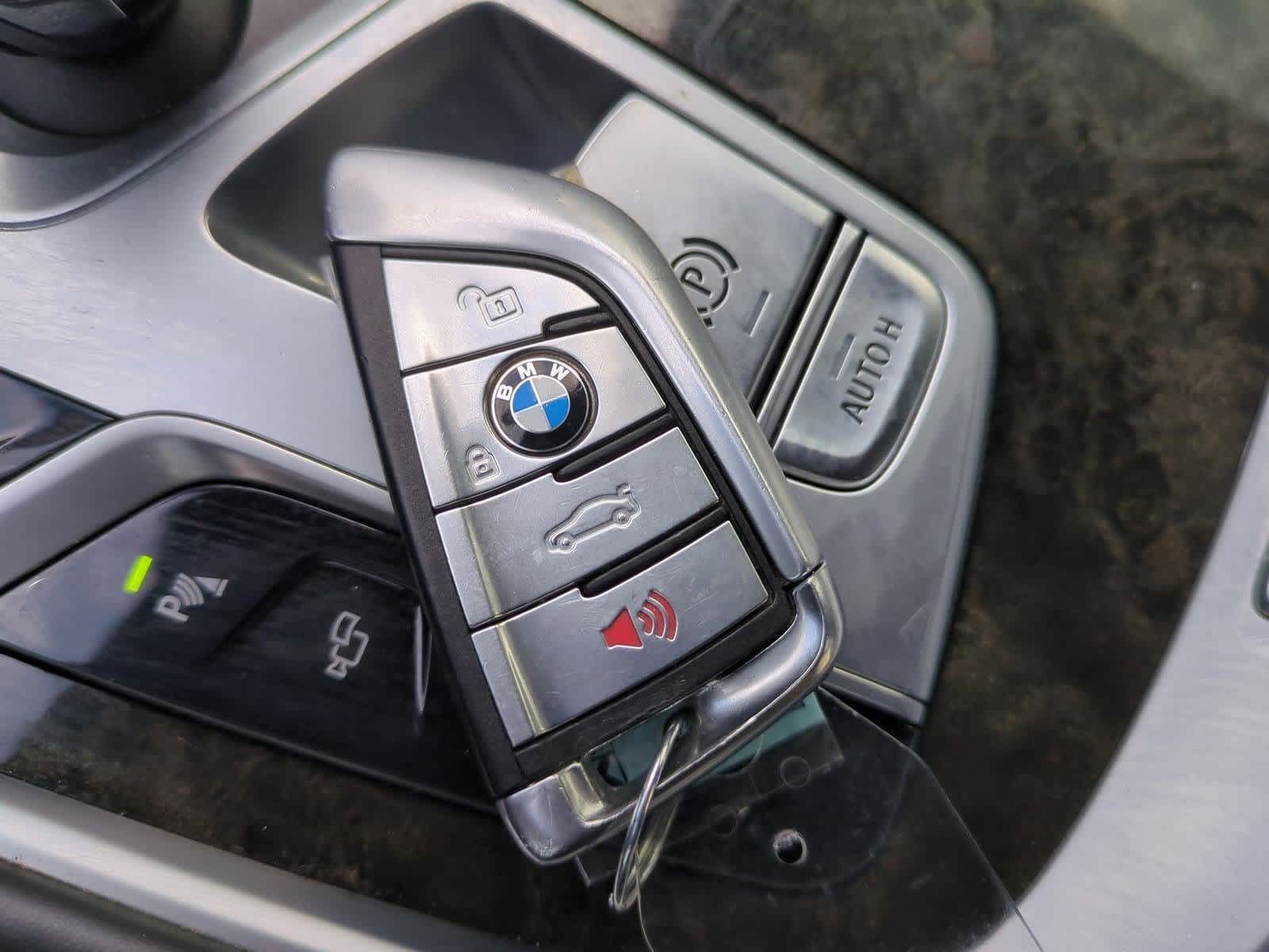 Thumbnail: 2018 BMW 7 Series - 38