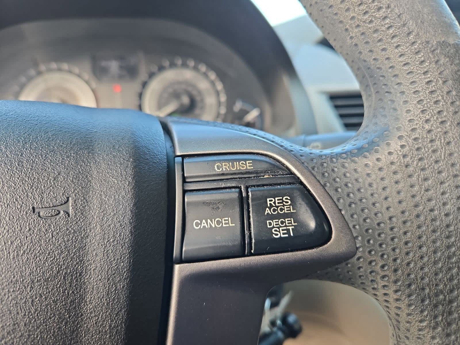 Thumbnail: 2012 Honda Odyssey - 23