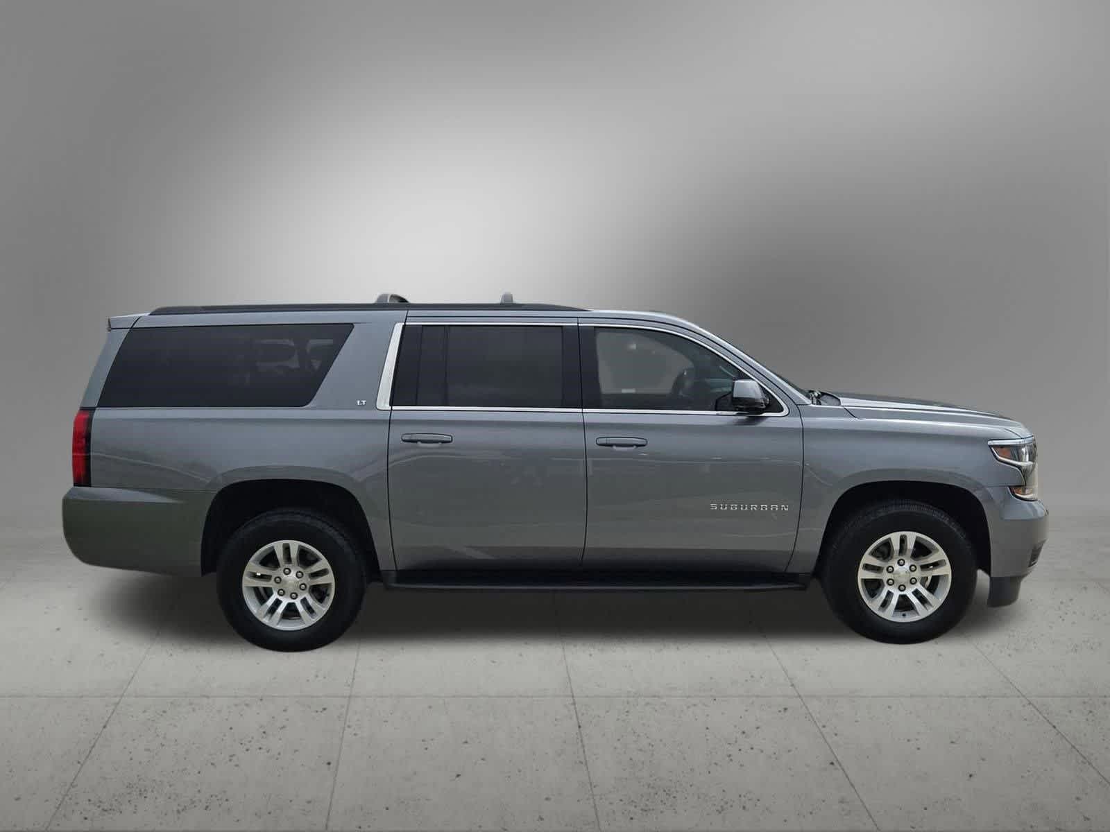 Thumbnail: 2019 Chevrolet Suburban - 6