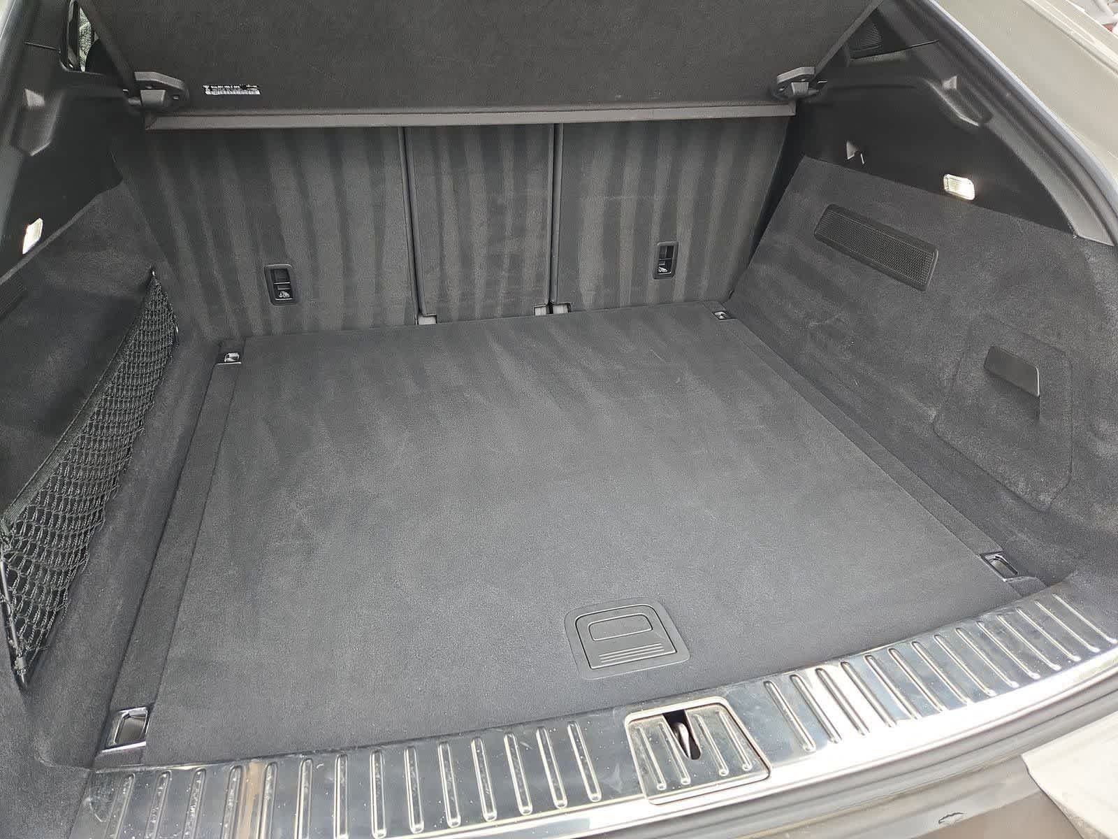 Thumbnail: 2022 Porsche  - 33