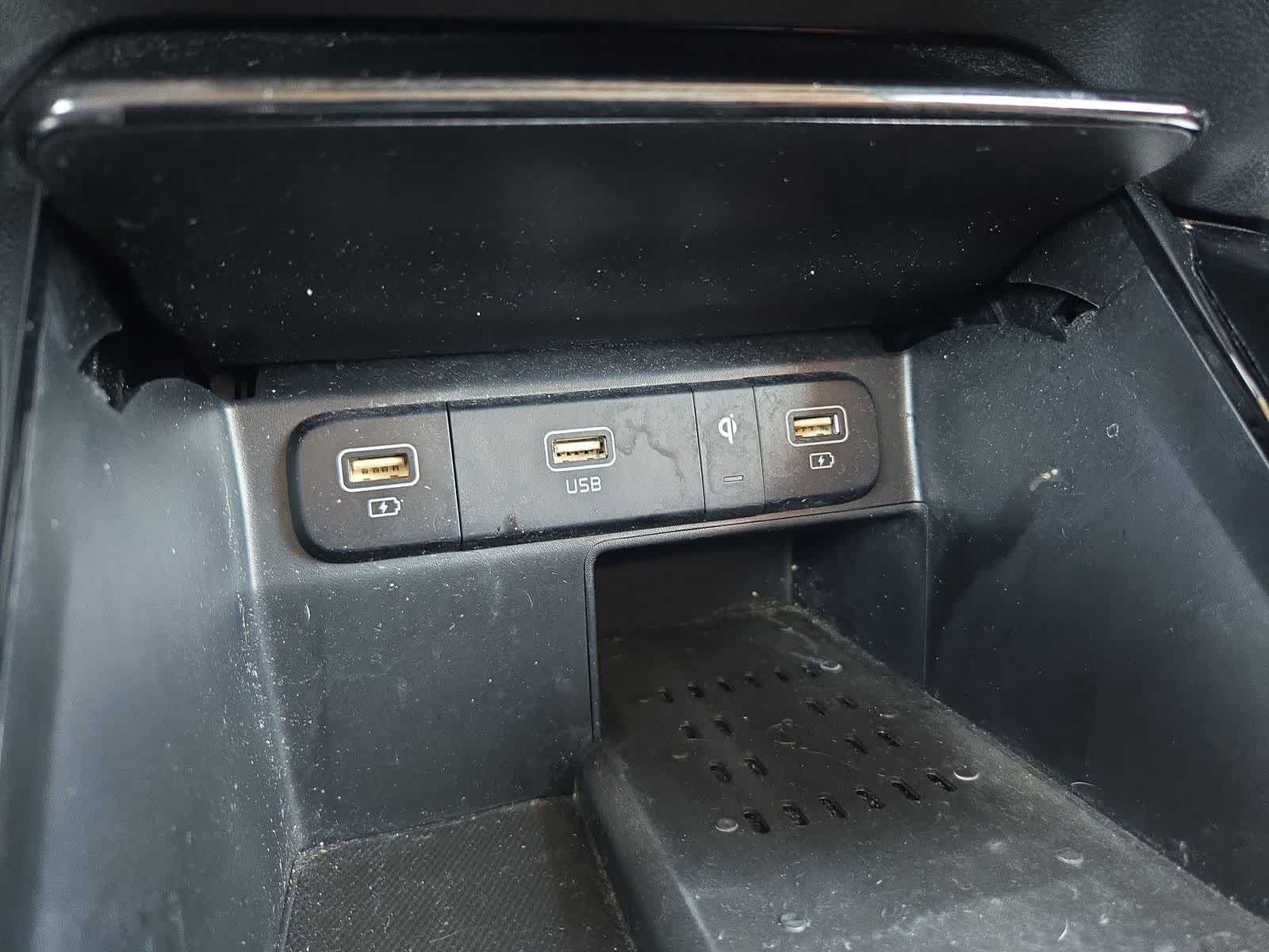 Thumbnail: 2021 Kia Sorento - 30