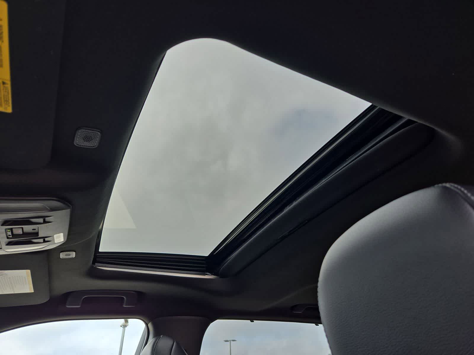 Thumbnail: 2025 Toyota Highlander - 18