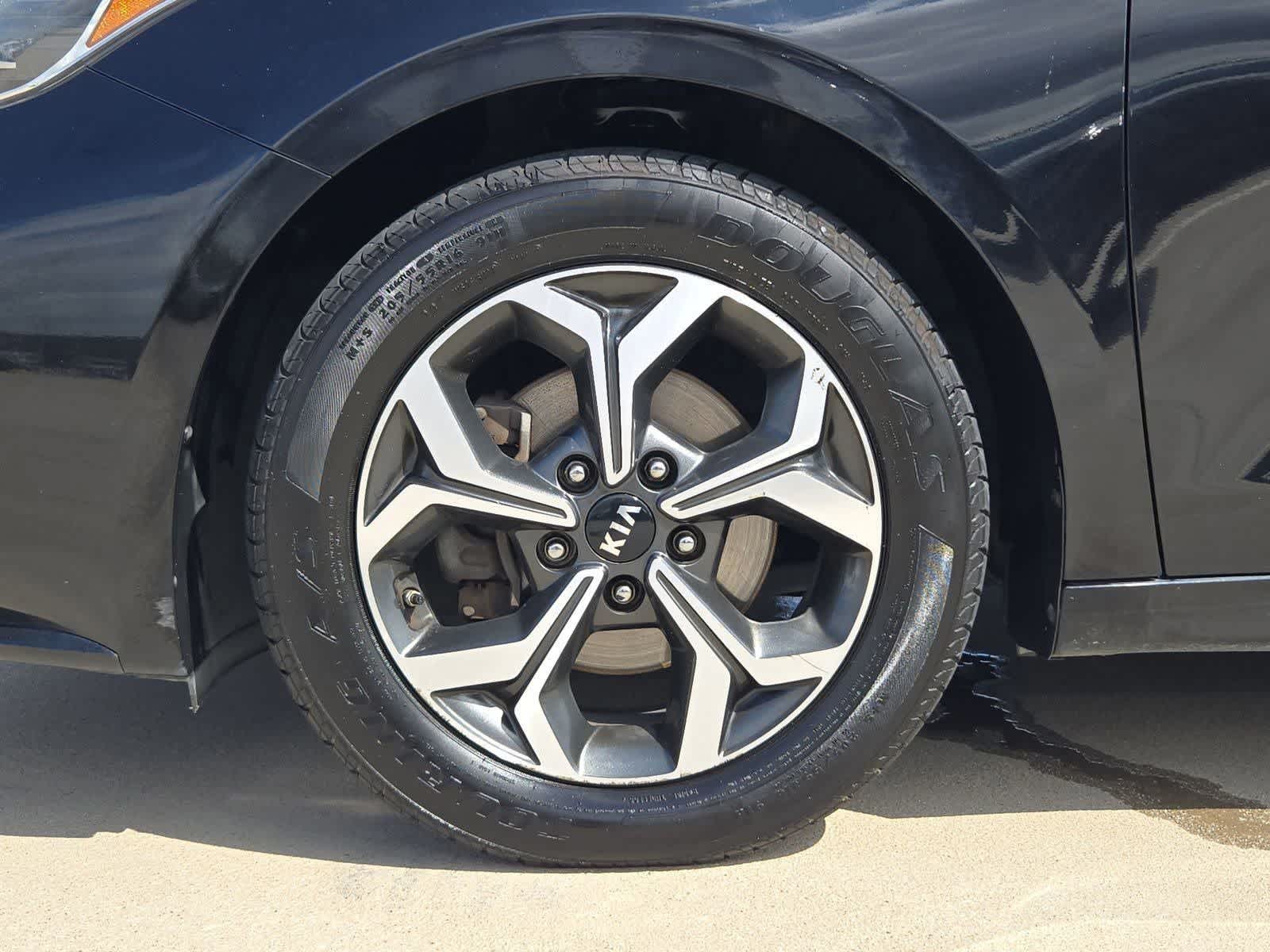 Thumbnail: 2019 Kia Forte - 13