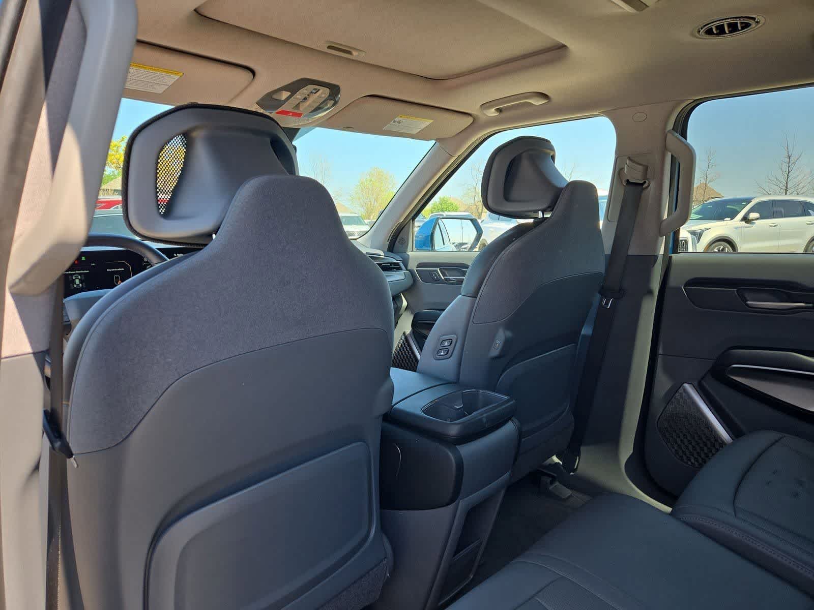 Thumbnail: 2024 Kia EV9 - 16